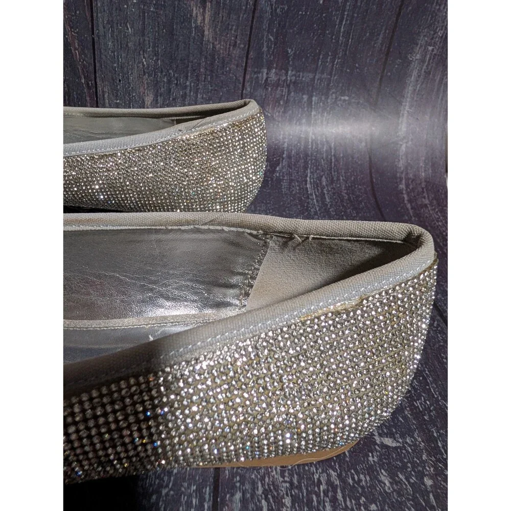 Steve Madden Silver w/ Rhinestones Flats - Steffie - Size 9.5 M - Box